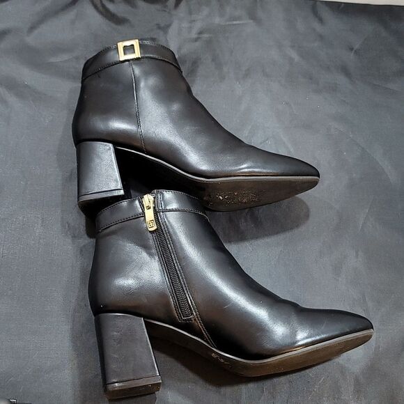 LIZ CLAIBORNE LC MALCOMB ALMOND TOE BLOCK HEEL BOOTIE - Picture 9 of 15